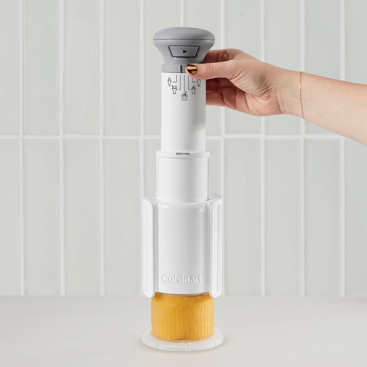 Fast Freeze White Ice Cream & Yogurt Maker