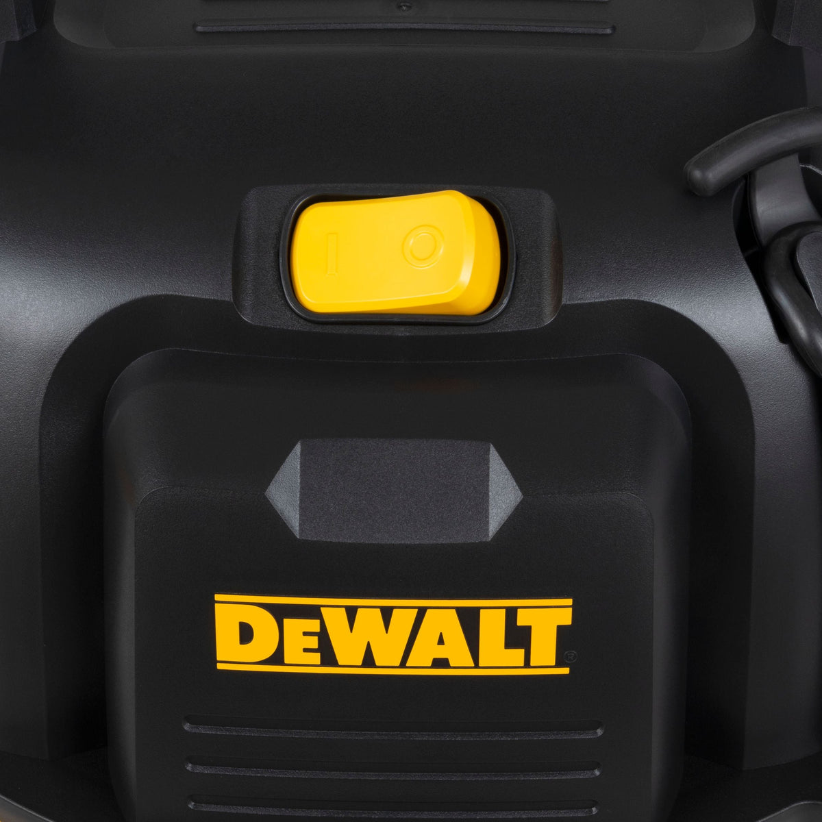 Poly Wet/Dry Vacuum with 20-ft Power Cord, 38-L