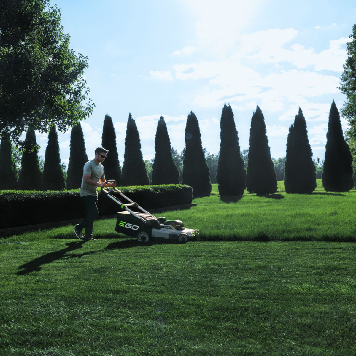 56V Cordless 21-in Push Lawn Mower with (1) 6.0Ah Battery and (1) 320W Charger, LM2114
