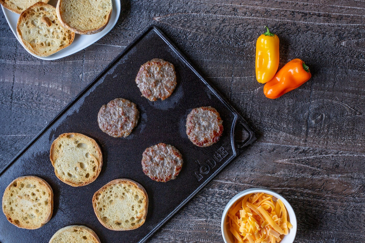 Lodge Seasoned Cast-Iron Griddle, 16.8-in