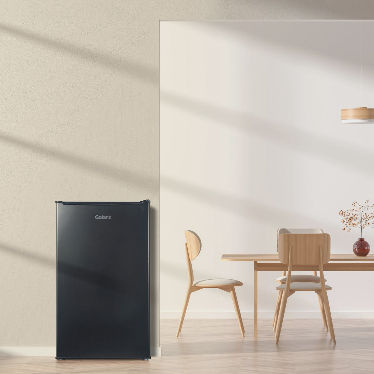 Galanz 3.3 Cu ft One Door Mini Fridge, Black Estar, New