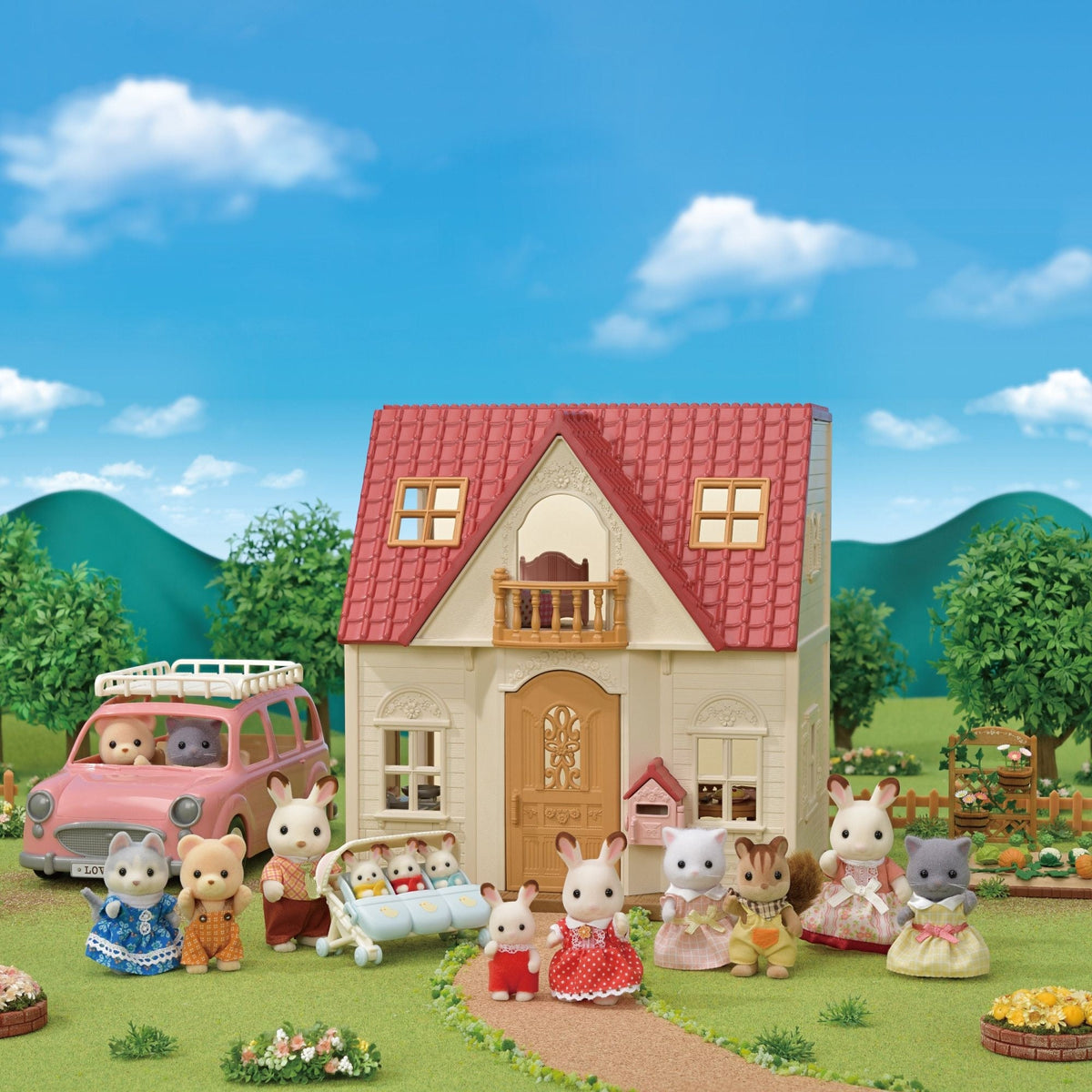 Calico Critters Red Roof Cozy Cottage Dollhouse Playset with Figure and Furniture